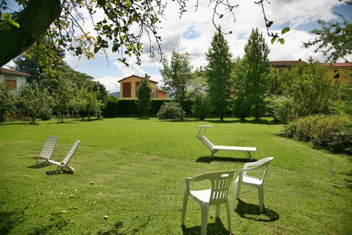 Villa Camilla - Tiny - Exclusive Pool Lucca Eksteriør billede